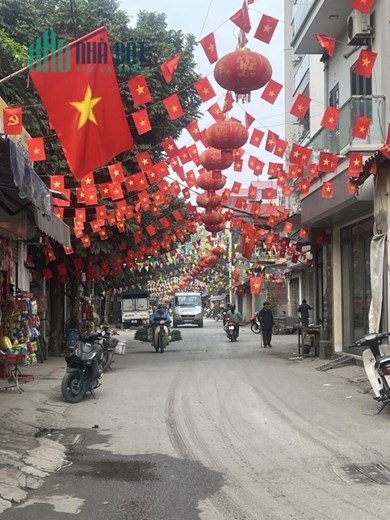 NHÀ 5 TẦNG XÂY MỚI LIÊN MẠC – THƯỢNG CÁT, BẮC TỪ LIÊM  2 THOÁNG TRƯỚC SAU  CÁCH Ô TÔ TRÁNH 10M  HƠN