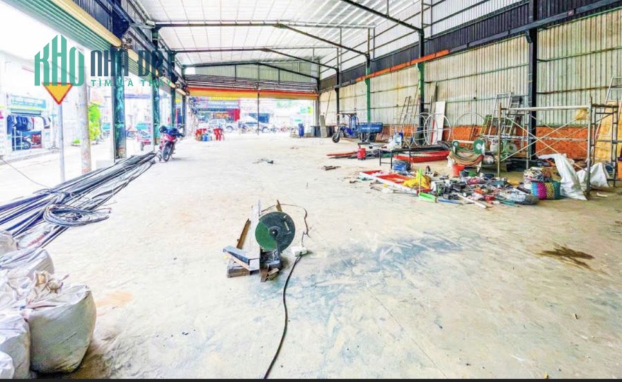 Cho thuê MB kho xưởng 600m2 góc đường Hà Huy Giáp Quận 12