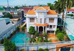 SIÊU DINH THỰ LUXURY GẦN1.000M2 FULL THỔ CƯ - RESORT" TẠI GIA GIỮA LÒNG THÀNH PHỐ THỦ ĐỨC