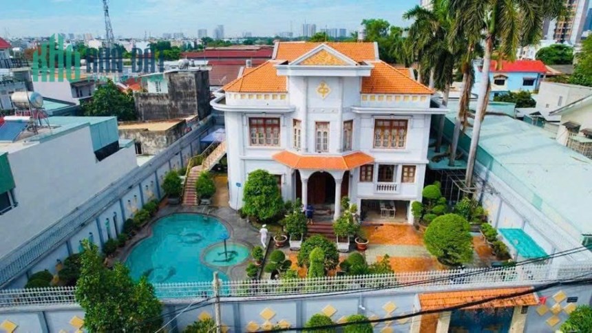 SIÊU DINH THỰ LUXURY GẦN1.000M2 FULL THỔ CƯ - RESORT" TẠI GIA GIỮA LÒNG THÀNH PHỐ THỦ ĐỨC