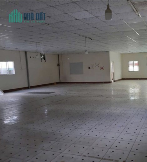 Cho thuê MB góc đường Hà Huy Giáp Quận 12