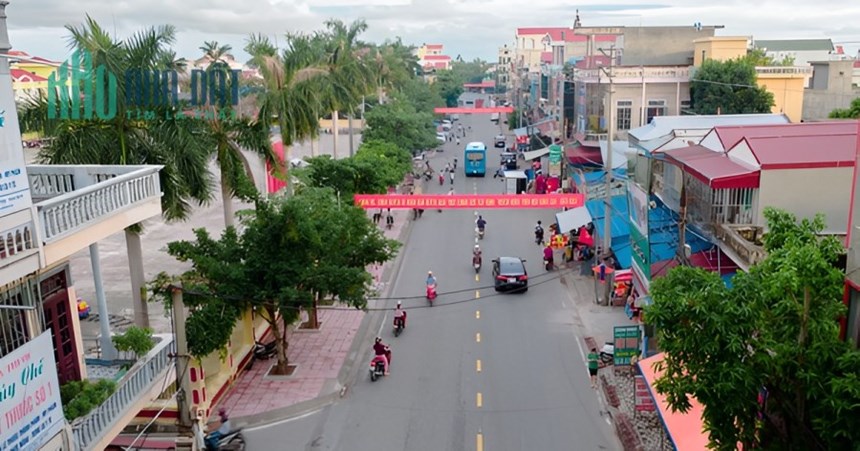 BÁN ĐẤT QUẤT LÂM, TRỤC CHÍNH KINH DOANH, 180M2, MT12M, PHÙ HỢP Ở, CHO THUÊ, XÂY KS, CHDV