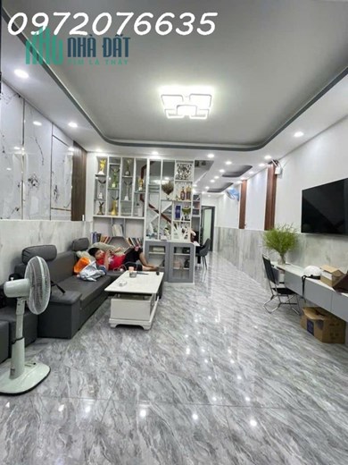NHỈNH 4.x TỶ- HUỲNH TẤN PHÁT- NHÀ MỚI- DT 4 x 19- 4 PN, SHR- HOÀN CÔNG- GẦN PHÚ MỸ HƯNG.