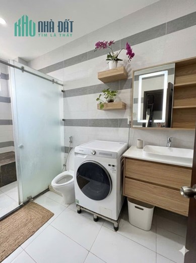 CHI 6.x TỶ- NHÀ 4 TẦNG- GẦN HOÀNG QUỐC VIỆT- GẦN PHÚ MÝ HƯNG- HXH 5M- DT 6 x 10 - 2 LẦU- 4PN- HOÀN