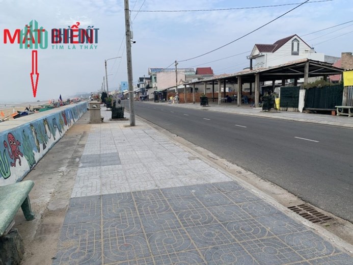 BÁN ĐẤT NAM ĐỊNH, MẶT ĐƯỜNG TRỤC CHÍNH TỚI BIỂN, ĐANG KINH DOANH NHÀ HÀNG, 140M2, MT10M