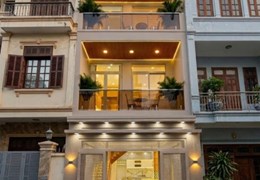 GIÁ 10. x TỶ- QUẬN 7- SÁT PHÚ MỸ HƯNG- NHÀ MỚI 4 TẦNG- DT 60M2- MẶT TIỀN ĐƯỜNG XE TẢI