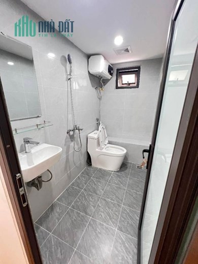2 tầng CÓ NÓC 32m Phùng Hưng_Phan Đình Phùng chỉ 4.6 tỷ - NGÕ NÔNG THẲNG, NHÀ  THOÁNG SÁNG
