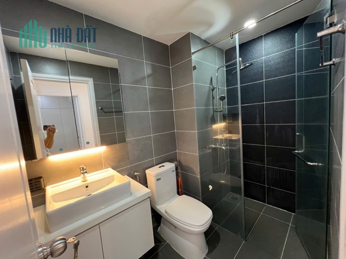 Bán căn hộ Scenic Valley Phú Mỹ Hưng block E 3 phòng ngủ - 2WC - giá 9 tỷ - nhà trống