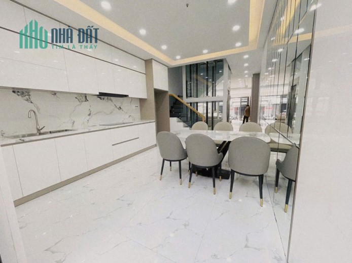 BÁN NHÀ MẶT TIỀN ĐƯỜNG SỐ 51 PHƯỜNG TÂN HƯNG THÀNH PHỐ HỒ CHÍ MINH