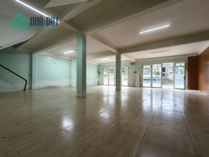 Cho thuê nhà mặt tiền 10m Vạn Hạnh phường 8 Đà Lạt giá 20 triệu