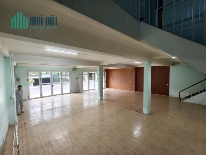 Cho thuê nhà mặt tiền 10m Vạn Hạnh phường 8 Đà Lạt giá 20 triệu