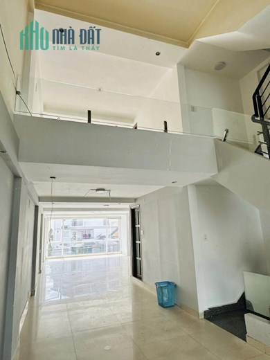 Cho thuê nhà mặt tiền Trần Lê phường 4 Đà Lạt 28 triệu/tháng