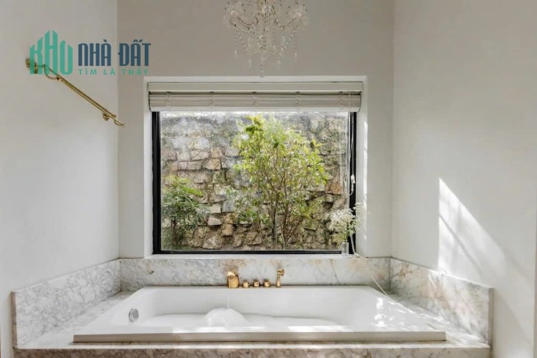 Sang nhượng khách sạn An Sơn Phường 4 Đà Lạt 19 phòng