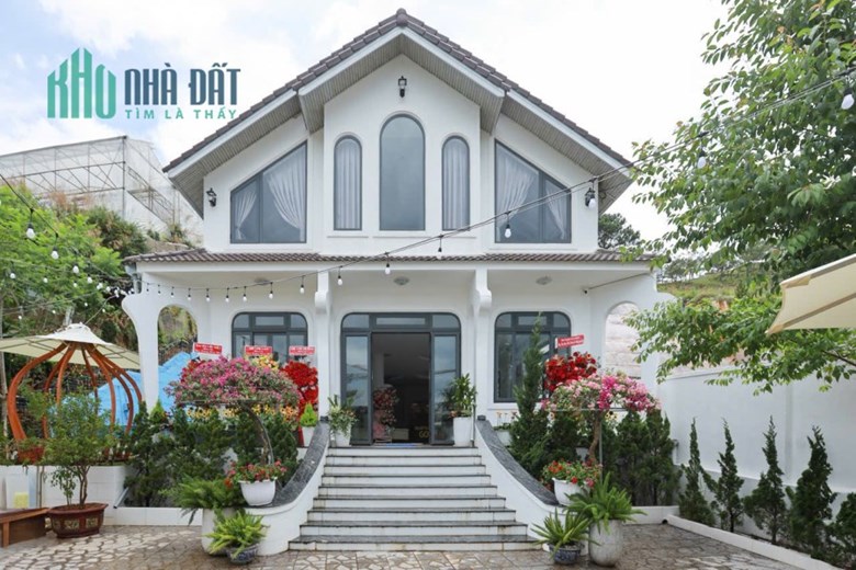 Cho thuê Villa đồi Đa Phú săn mây sân vườn và hồ bơi cực chill 50 triệu/tháng