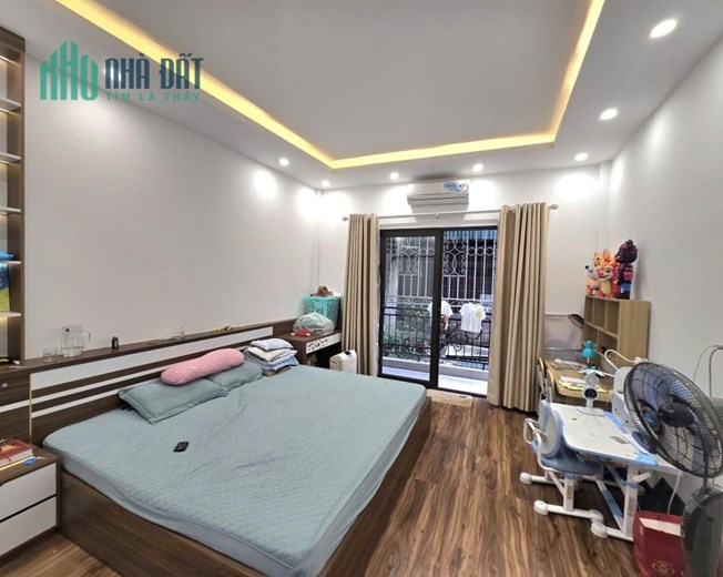 HIẾM NHÀ BÁN - LÕI HAI BÀ TRƯNG - 5 TẦNG ĐẸP KÍNH KOONG - MT 4.2M THÔNG SỐ VÀNG