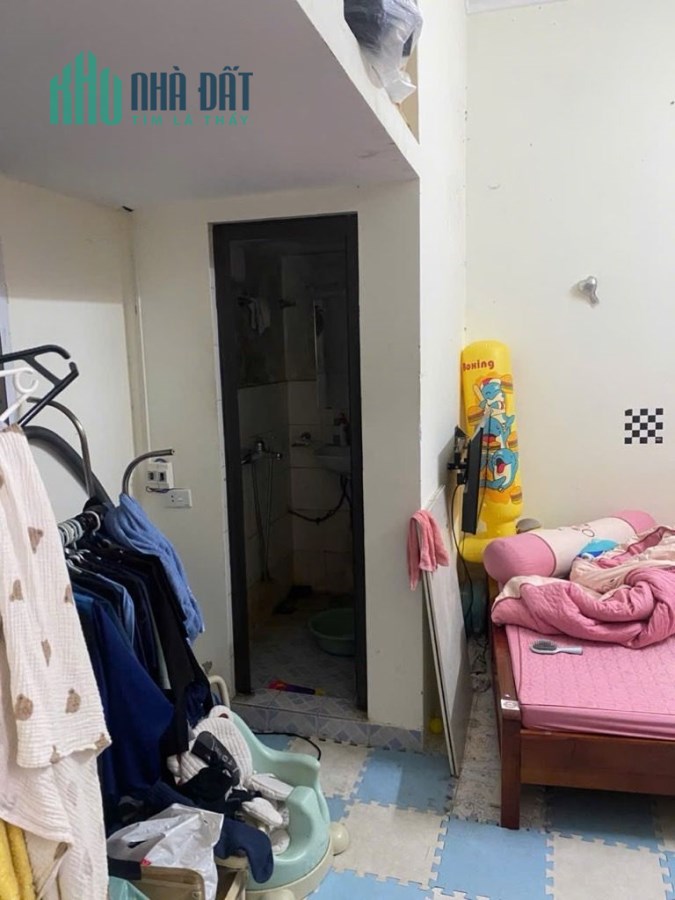 NGÕ NÔNG KHÁ RỘNG, TRƯỚC NHÀ CÓ SÂN – 3 tầng Trần Phú 18m chỉ 4.2 tỷ - SĐCC