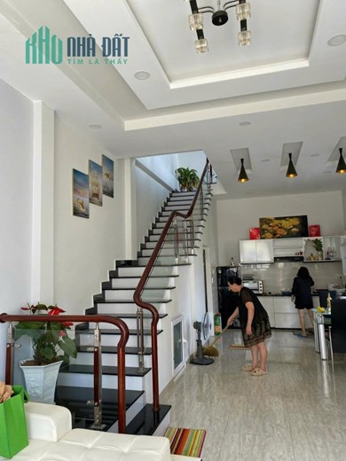 CHO THUÊ VILLA FULL NỘI THẤT CƠ BẢN ĐỒI THÔNG TIN PHƯỜNG 8 GIÁ 12TR
