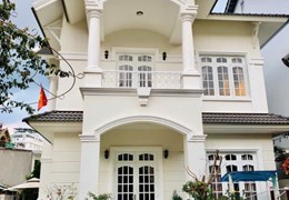 Cho thuê villa 8 phòng ngủ đường Hùng Vương phường 9 Đà Lạt giá 18 triệu/tháng