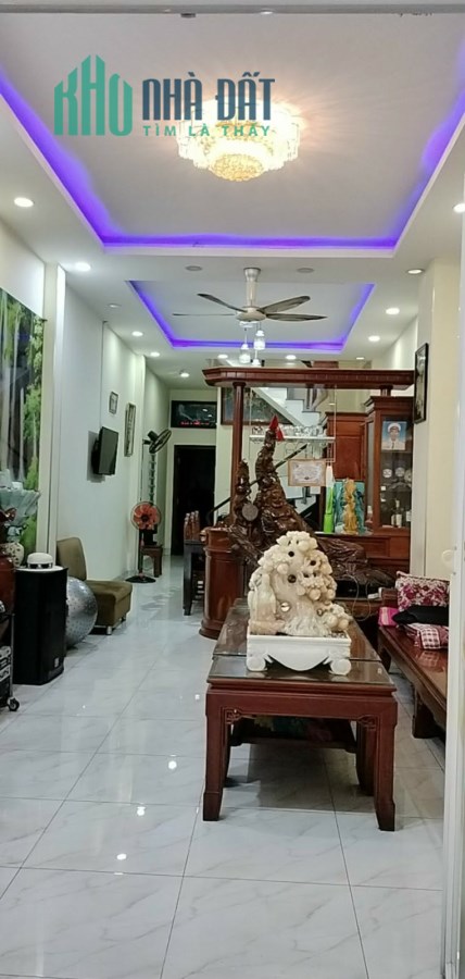 Khách sạn khu du lịch Đại Nam, Bến Cát, Bình Dương, 268m, 9 phòng, chỉ 4,7 tỷ.