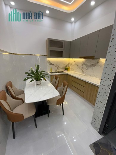 NHÀ BÁN, ĐẸP LUNG LINH, 3TẦNG, HẺM 4m, MỄ CỐC P15Q8, Dtsd 136m2, NHỈNH 4ty
