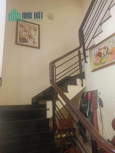Thảo Điền, Mặt tiền đường 61, Quận 2, 350m, 3 tầng, ngang 11m, chỉ 72 tỷ.