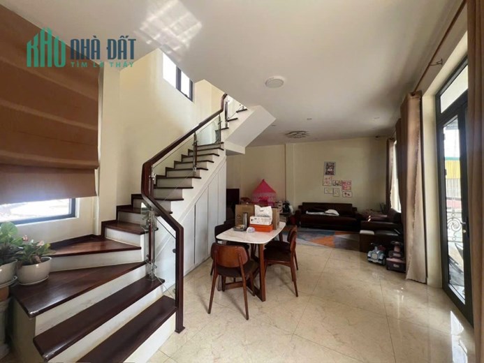 Cho thuê nhà mặt tiền Cổ Loa phường 2 Đà Lạt 20 triệu/tháng