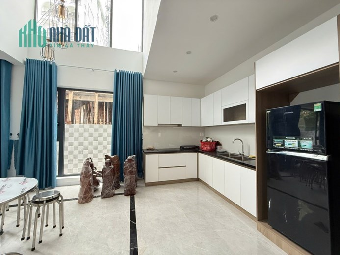 Cho thuê nhà mới xây có nội thất Vạn Thành P5 Đà Lạt giá 15tr