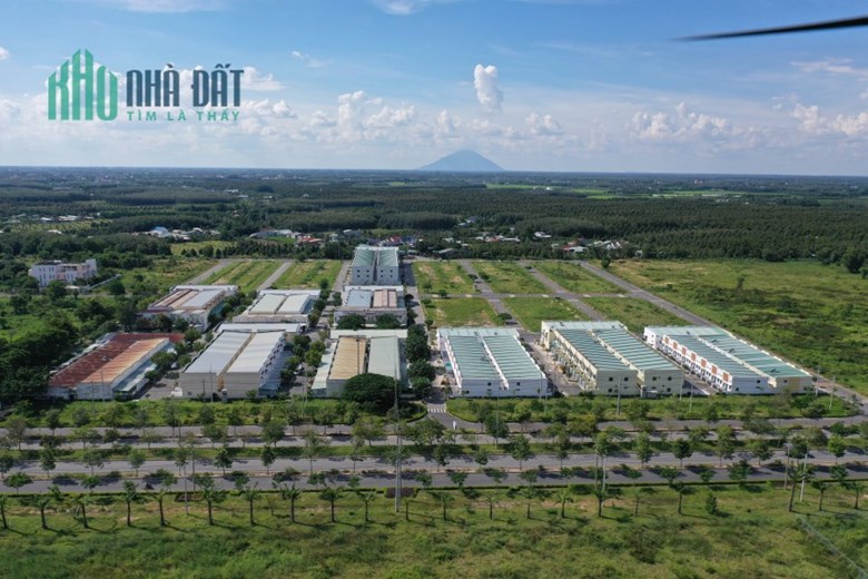 Mua nhà phố lúc này, em nghĩ điều đầu tiên phải hỏi là: “Pháp lý thế nào?
