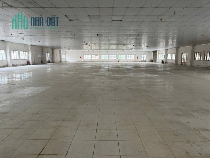 Cho thuê kho 1700m2 trục Phan Huy Ích, Tân Bình