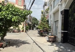 Hẻm xe hơi, Đường 100, Bình Thới, Phường 14, Quận 11, 2 tầng, chỉ 4,45 tỷ.