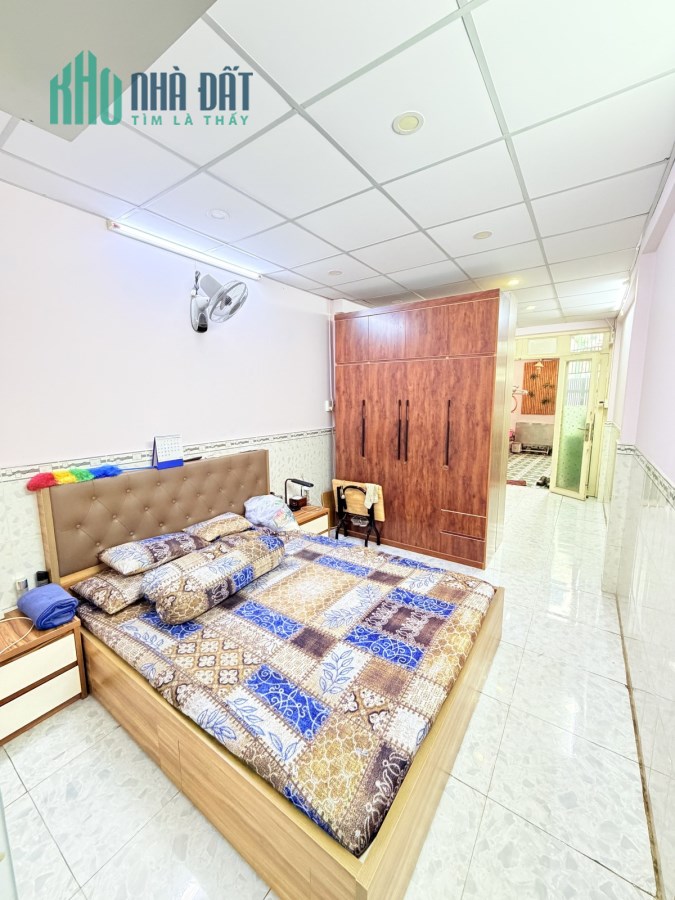 Nhà Tôn Thất Hiệp, Phường 13, Quận 11, xe hơi, 50m, chỉ 4,6 tỷ.