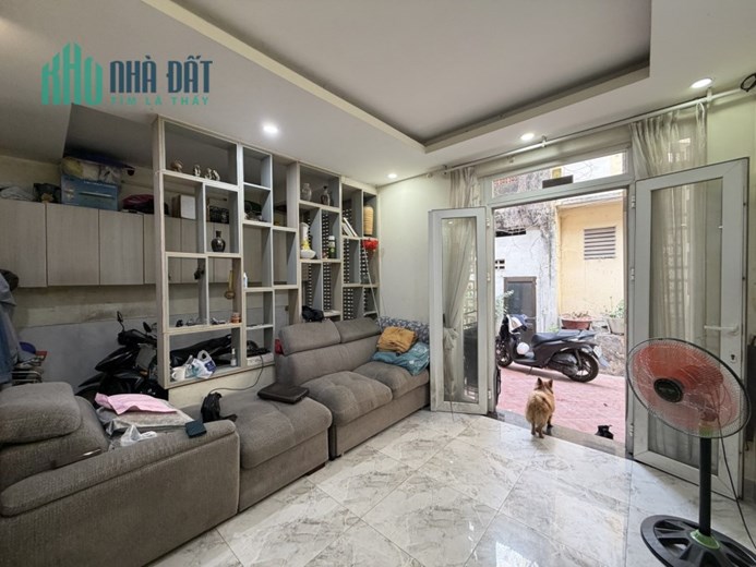 Sát Chợ Bà Chiểu, Trần Văn Kỷ, Phường 14, Bình Thạnh, 71m, 2 tầng, xe hơi, 6,7 tỷ về ở luôn.
