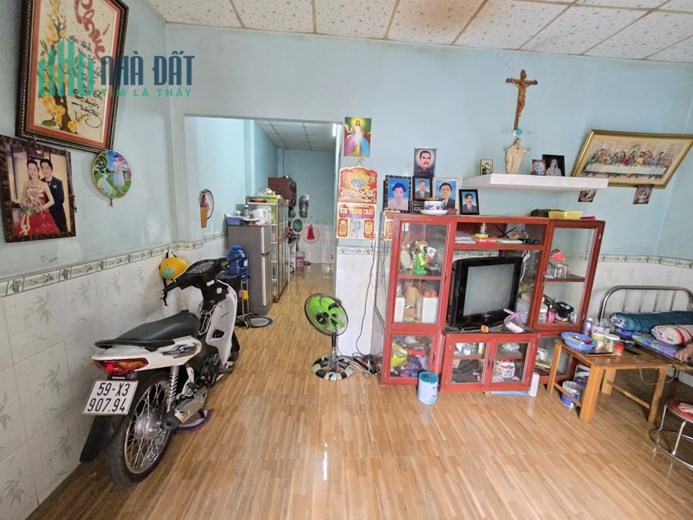 Nhà đường số 9,Trường Thọ, Thủ Đức, 72m, ngang 5m, giá chỉ 4,3 tỷ.