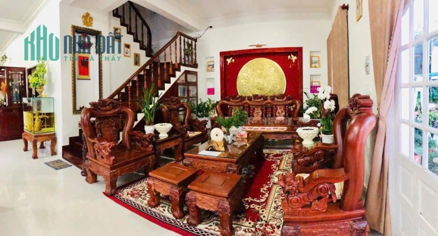 Cho thuê villa 8 phòng ngủ đường Hùng Vương phường 9 Đà Lạt giá 18 triệu/tháng
