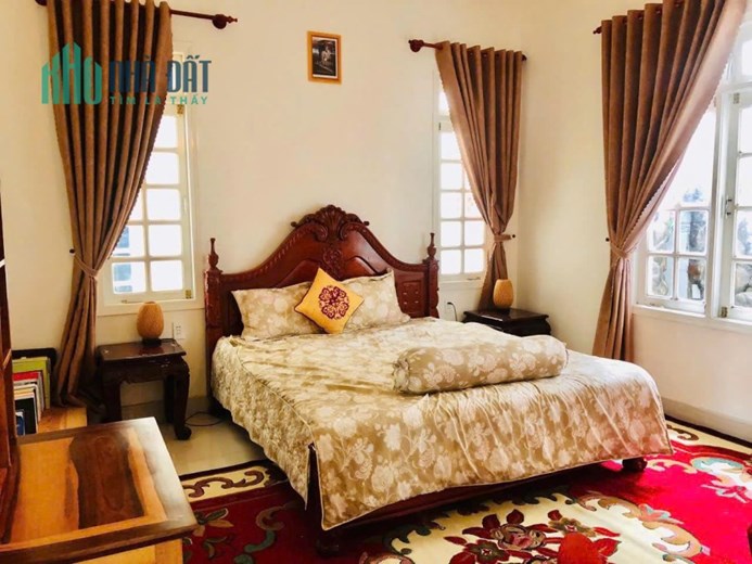 Cho thuê villa 8 phòng ngủ đường Hùng Vương phường 9 Đà Lạt giá 18 triệu/tháng