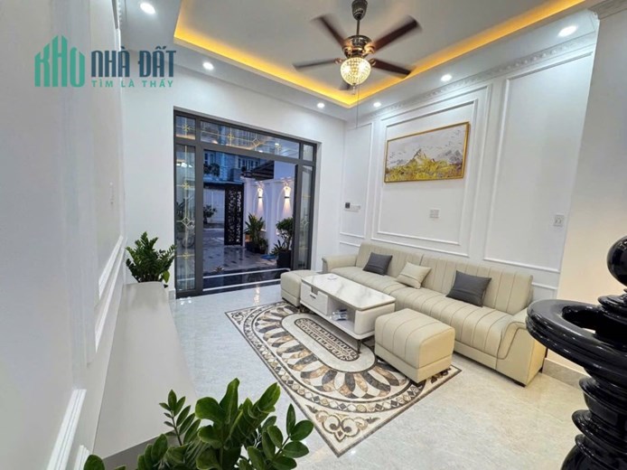 Bán nhà lầu mặt tiền đường Phùng Há,phường Trung An,Đồng Tháp