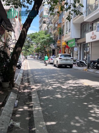 Phạm Hồng Thái_Hàng Bún – 3 tầng 17m chỉ 5.9 tỷ - NGÕ THẲNG, SÂN RỘNG, NHÀ THOÁNG Ở NGAY, SĐCC