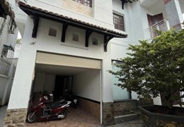 Cho thuê/ bán nhà biệt thự vườn Tân Thới Nhất Quận 12