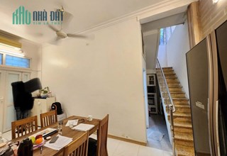 Trần Phú_Ông Ích Khiêm – Nhà 2 tầng 2 NGỦ 30m chỉ 5.5 tỷ - NGÕ RỘNG KINH DOANH, SĐCC