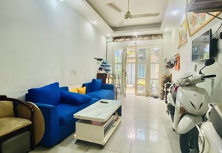 Mặt tiền Đội Cung, Phường 11, Quận 11, 3 tầng, Kinh doanh, chỉ 5,4 tỷ.