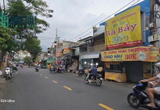 Mặt tiền Lạc Long Quân, Phường 3, Quận 11, 3 tầng, Kinh doanh, chỉ 4,9 tỷ.