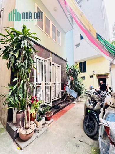 Phan Đình Phùng NHÀ RẤT THOÁNG, SÂN RỘNG – 5 tầng 33m chỉ 15.6 tỷ - SỔ ĐỎ VUÔNG VẮN NỞ HẬU