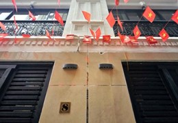 Bán Toà CHDV  xây 7 tầng lô góc,Nguyễn Khang,  Yên Hòa, quận Cầu Giấy.  Diện tích: 180m²  GIÁ 56 TỶ