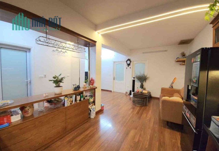 Hai Bà Trưng_Hàng Bài – Căn hộ TT ĐẸP THOÁNG 70m tầng 2 chỉ 8.9 tỷ - NỘI THẤT SỊN SÒ, SĐCC