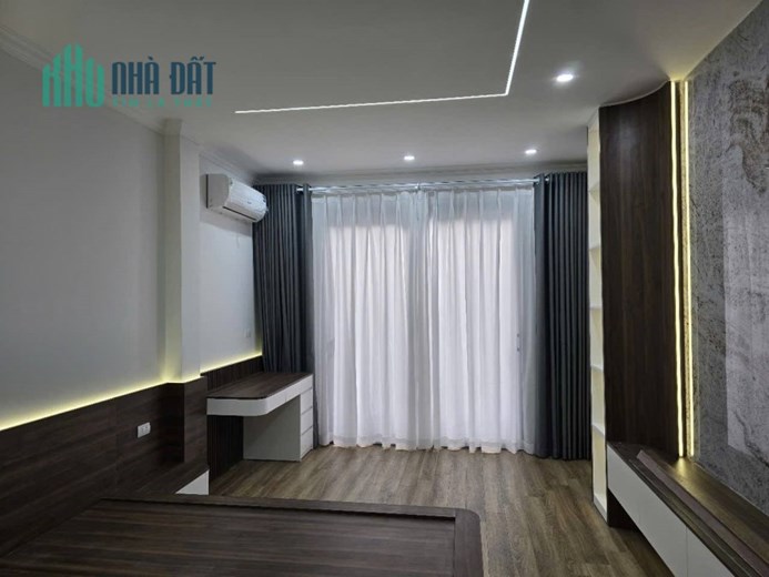 CHÍNH CHỦ CẦN BÁN GẤP NHÀ PHÂN LÔ THÁI HÀ – ĐỐNG ĐA Diện tích: 45m² ✅ Xây mới 7 tầng  giá 18 tỷ