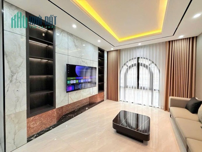 CHÍNH CHỦ CẦN BÁN GẤP NHÀ 8 TẦNG THANG MÁY  Ô TÔ  TRUNG KÍNH, CẦU GIẤY  DT 65 m2 giá 29,5 tỷ