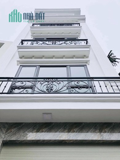 Phố Trung Kính, phường Trung Hòa, quận Cầu Giấy, Hà Nội diện tích 65 m2 x 8 tầng Giá bán: Chỉ 29 TỶ