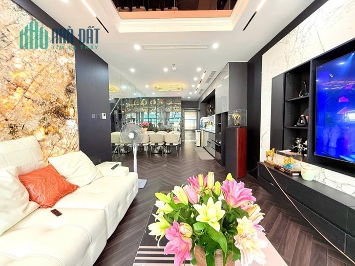 GIA ĐÌNH CẦN TIỀN GIẢI QUYẾT CÔNG VIỆC – BÁN GẤP NHÀ ĐẸP TRUNG TÂM CẦU GIẤY  DT 70 M2 GIÁ 33,8 TỶ