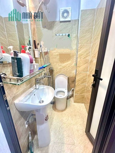 5 tầng 20m ĐẸP Ở NGAY từ Trần Quý Cáp ra Ngô Sỹ Liên_4.3 tỷ - NGÕ THÔNG, NHÀ THOÁNG, SĐCC