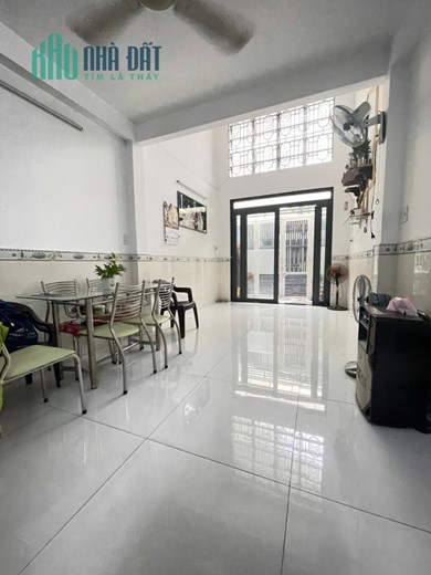 Bán nhà Trường Chinh, Phường 15, Tân Bình, Xe hơi, 4 tầng, chỉ 7,8 tỷ,